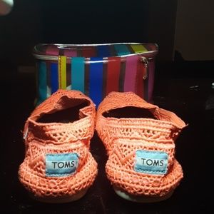 TOMS